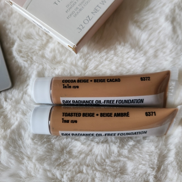 🆕️MK- Dark Beige/Bronze Foundation Bundle - Picture 4 of 9